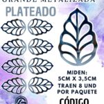 HOJAS GRANDES ONDULADA PLATEADO METALIZADAS 1 PAQUETE CONTIENE 8 UND CÓDIGO HOJASONM-006